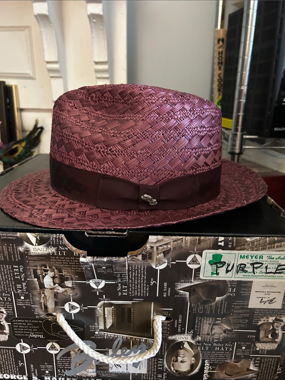 Bailey of Hollywood Men’s Purple Bao Straw Hat with box